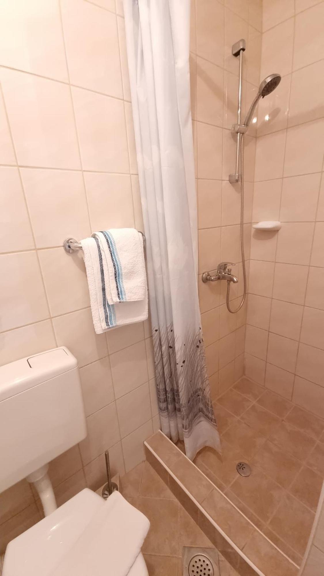 Apartments Skoljka يزيرا المظهر الخارجي الصورة